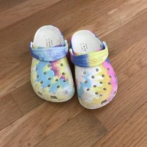 Girls rainbow crocs